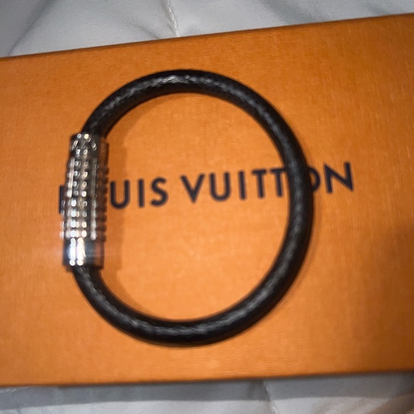 Louis Vuitton Bracelet - Picture 3 of 6